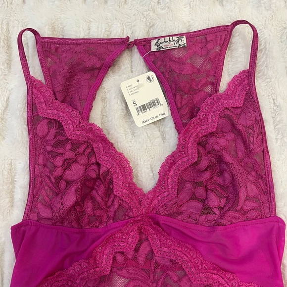 Free People FUCHSIA FIZZ Speed Date Lace Bodysuit, US Small NWT - Picture 5 of 10